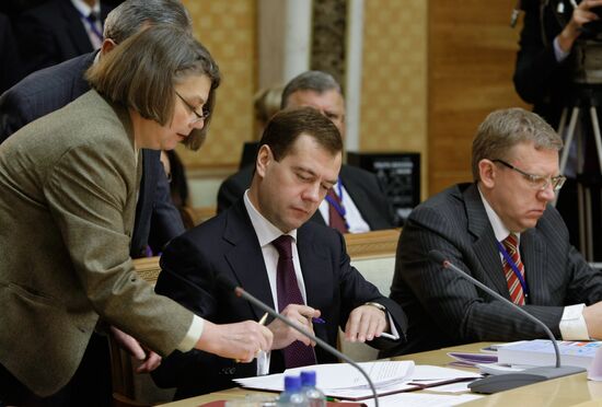 Russian president attends EAEC session