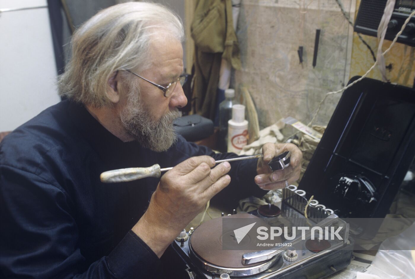 Restorer of automobiles and motorcycles A. Lomakov