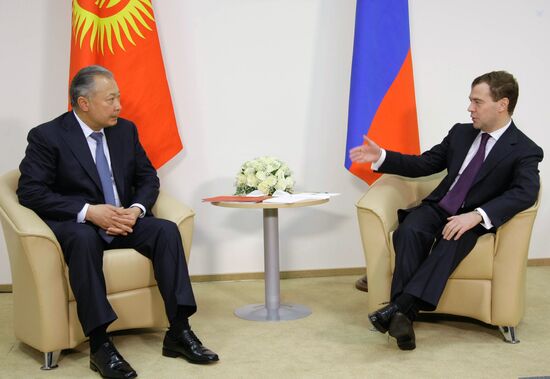 Russian and Kyrgyz presidents meet in Minsk