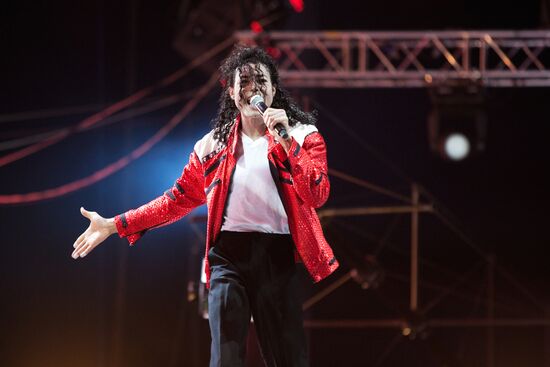 Michael Jackson impersonator Earnest Valentino