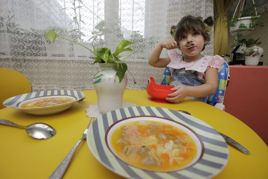 Eleonora Pavlovskaya's large family