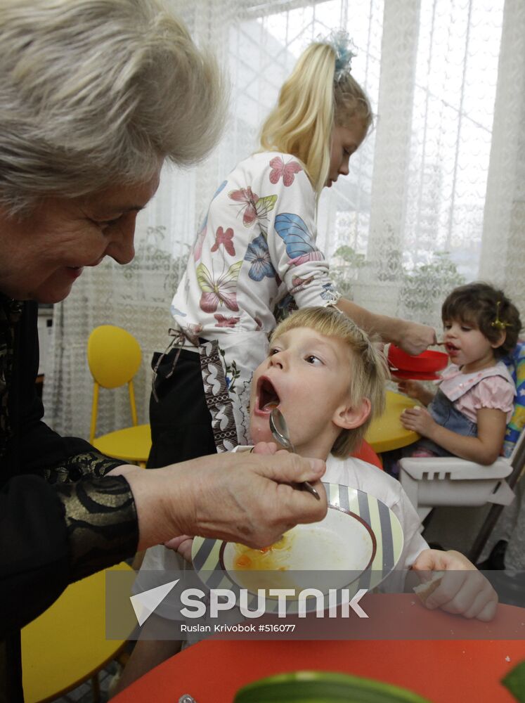 Eleonora Pavlovskaya's large family