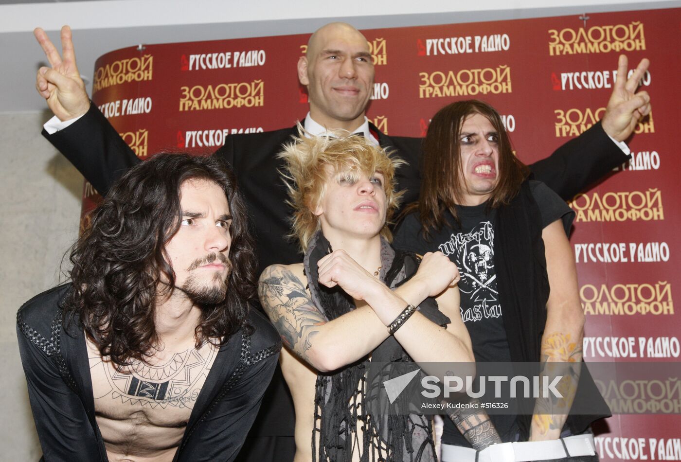 Quest Pistols band and Nikolai Valuyev