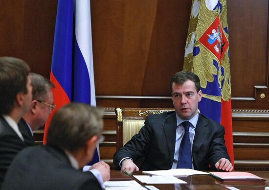 Dmitry Medvedev at work. November 30, 2009