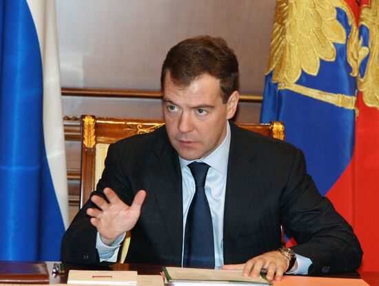 Dmitry Medvedev at work. November 30, 2009