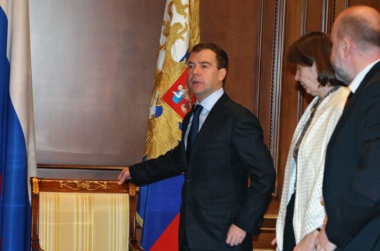 Dmitry Medvedev at work. November 30, 2009