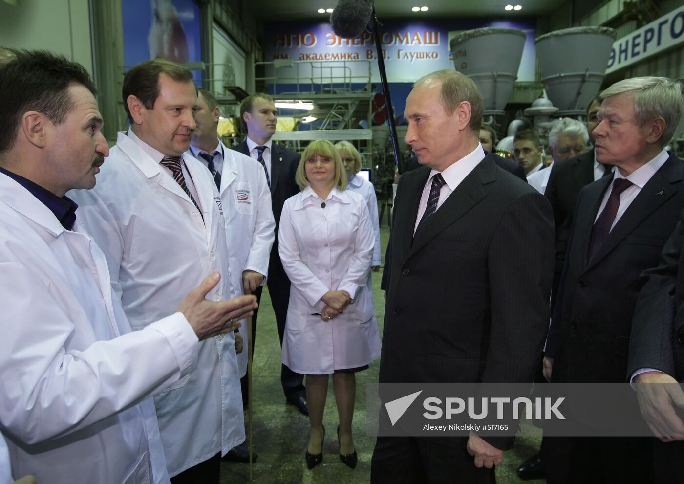 Vladimir Putin visits NPO Energomash