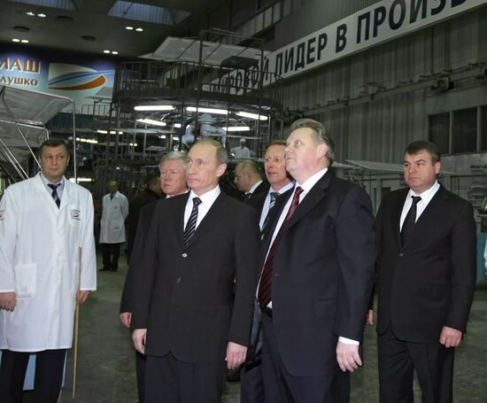 Vladimir Putin visits NPO Energomash