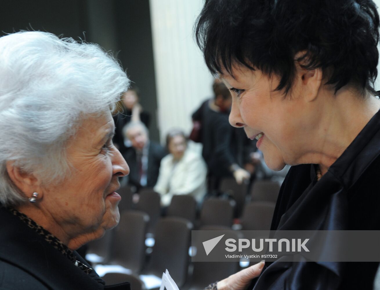 Irina Antonova and Bella Akhmadulina