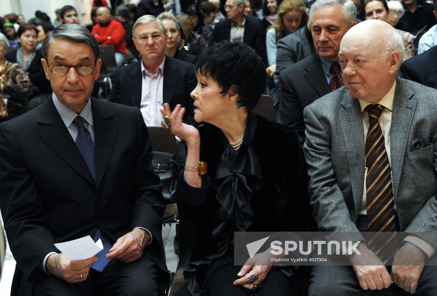 Alexander Avdeyev, Bella Akhmadulina and Boris Messerer