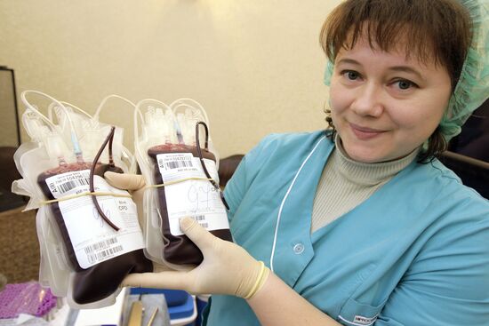 RAMT actors donate blood at Moscow's Blood Center