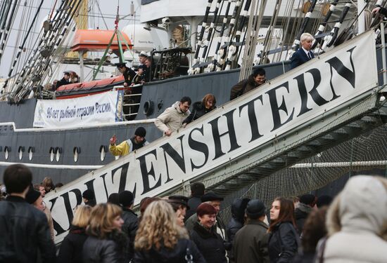 Barque Kruzenshtern sets off for transatlantic expedition