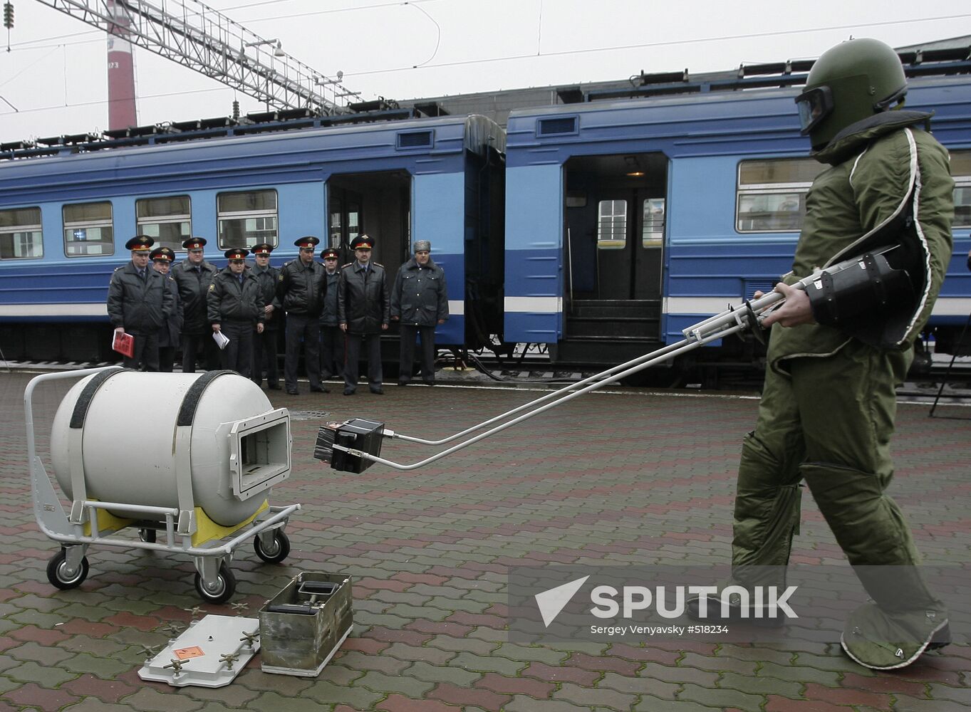 Drills to detect and disarm explosive devices