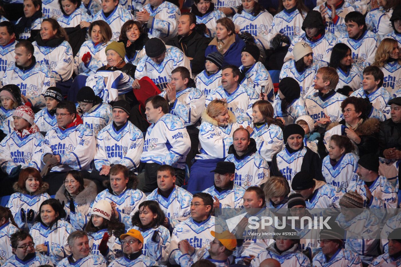 Viewers attend Sochi 2014 Olympic logo unveiling ceremony