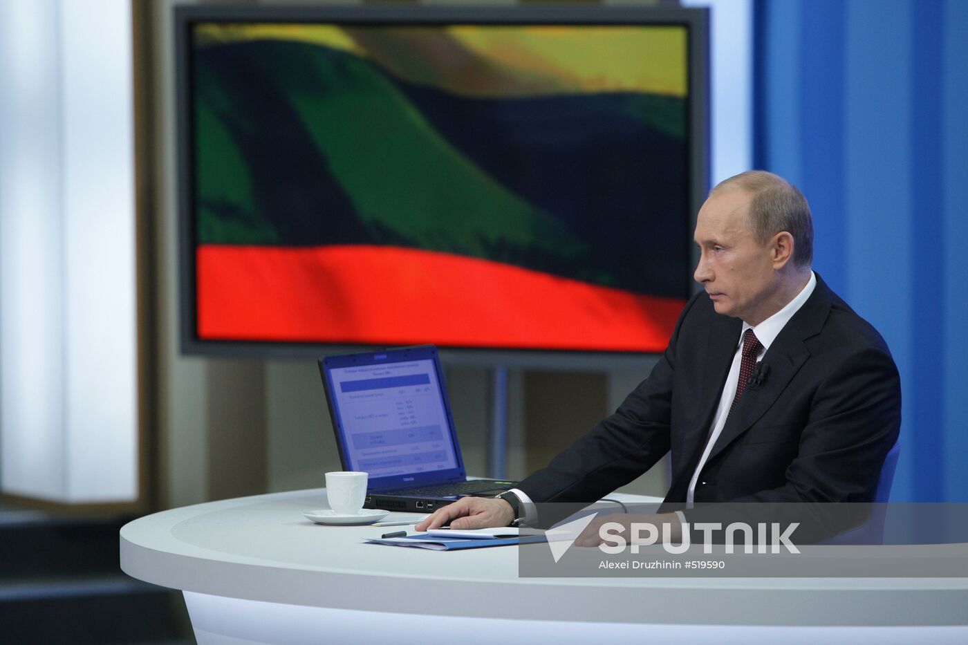 Televised live call-in show with Vladimir Putin