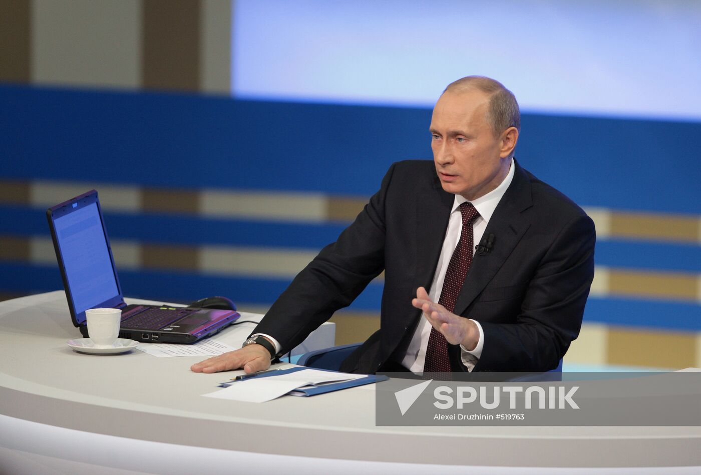 Televised live call-in show with Vladimir Putin