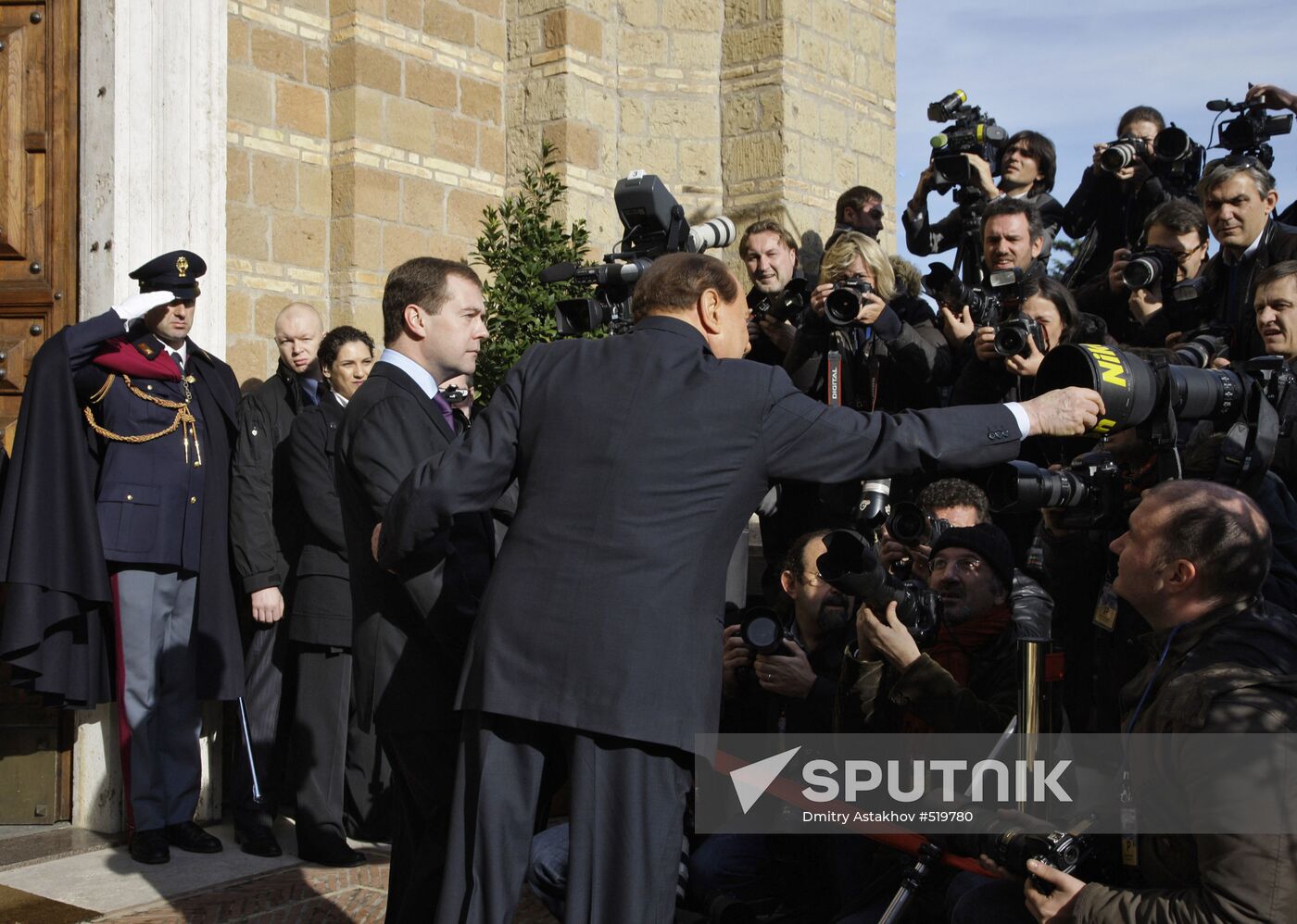 Dmitry Medvedev attends official welcome in Rome