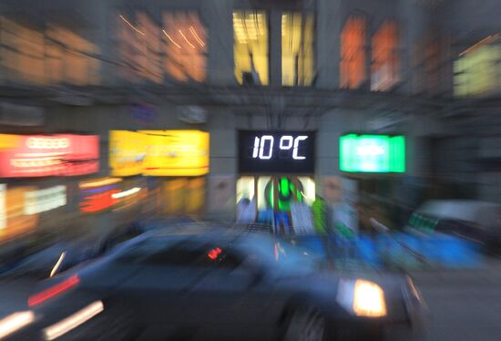 Abnormally warm weather in Moscow