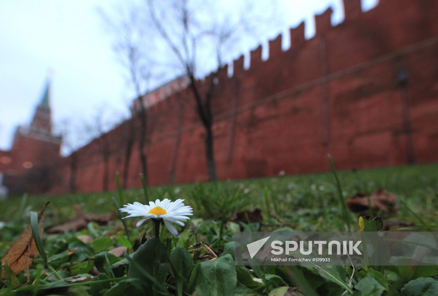 Abnormally warm weather in Moscow