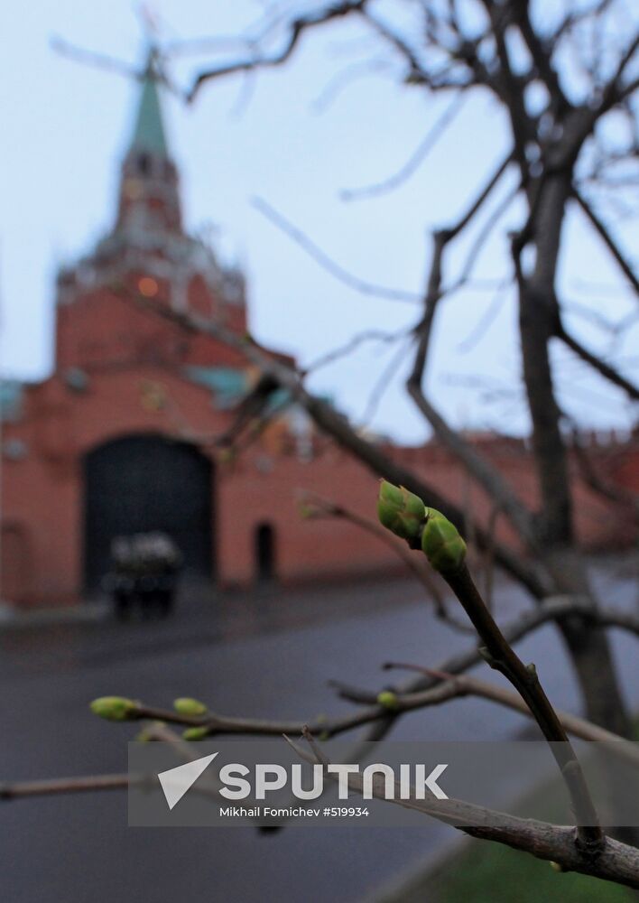 Abnormally warm weather in Moscow