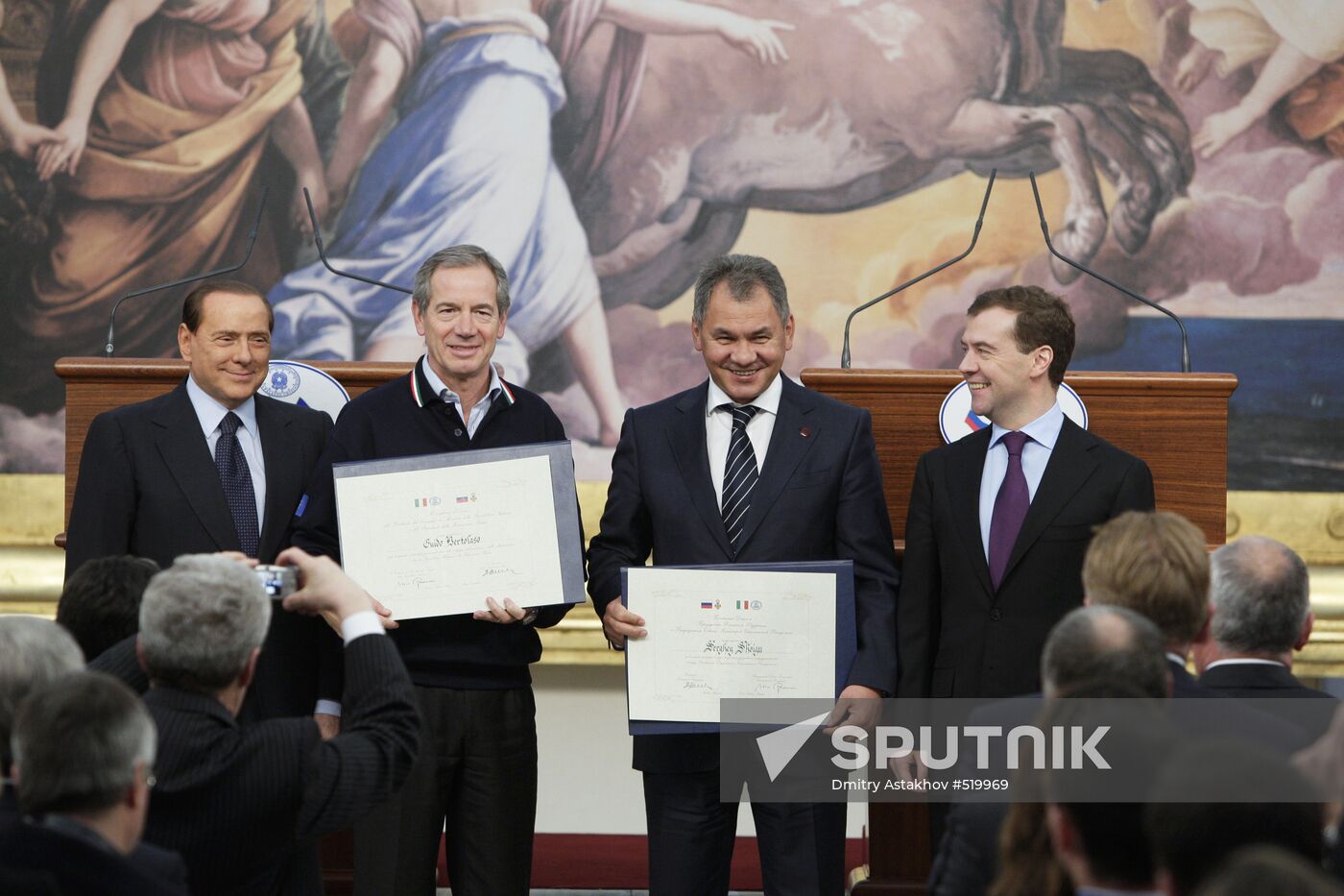Dmitry Medvedev, Silvio Berlusconi give awards