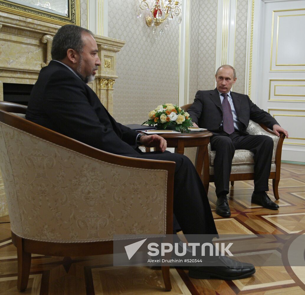 Vladimir Putin meets Avigdor Liberman