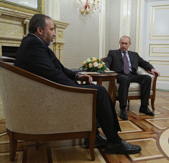 Vladimir Putin meets Avigdor Liberman