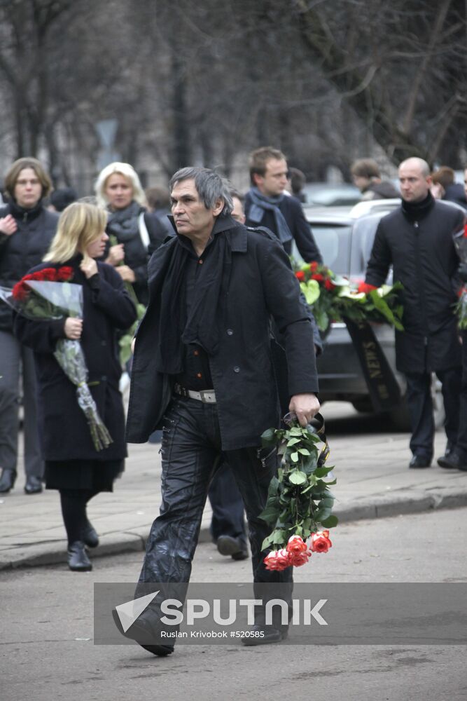 Bari Alibasov