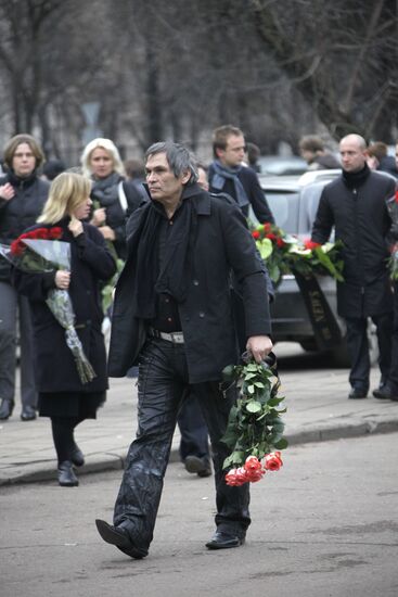 Bari Alibasov