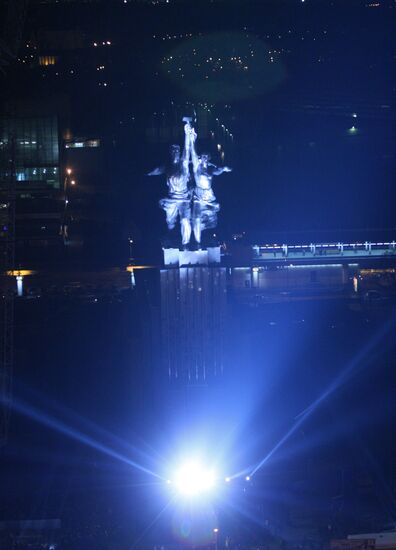 Worker and Kolkhoz Farmer sculpture unveiled