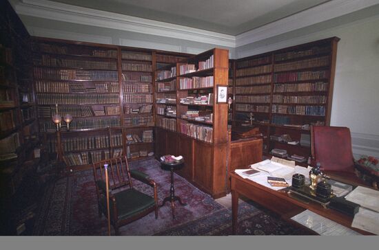 Alexander Pushkin Museum Apartment