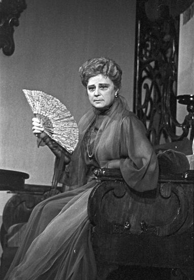 Actress Alla Tarasova