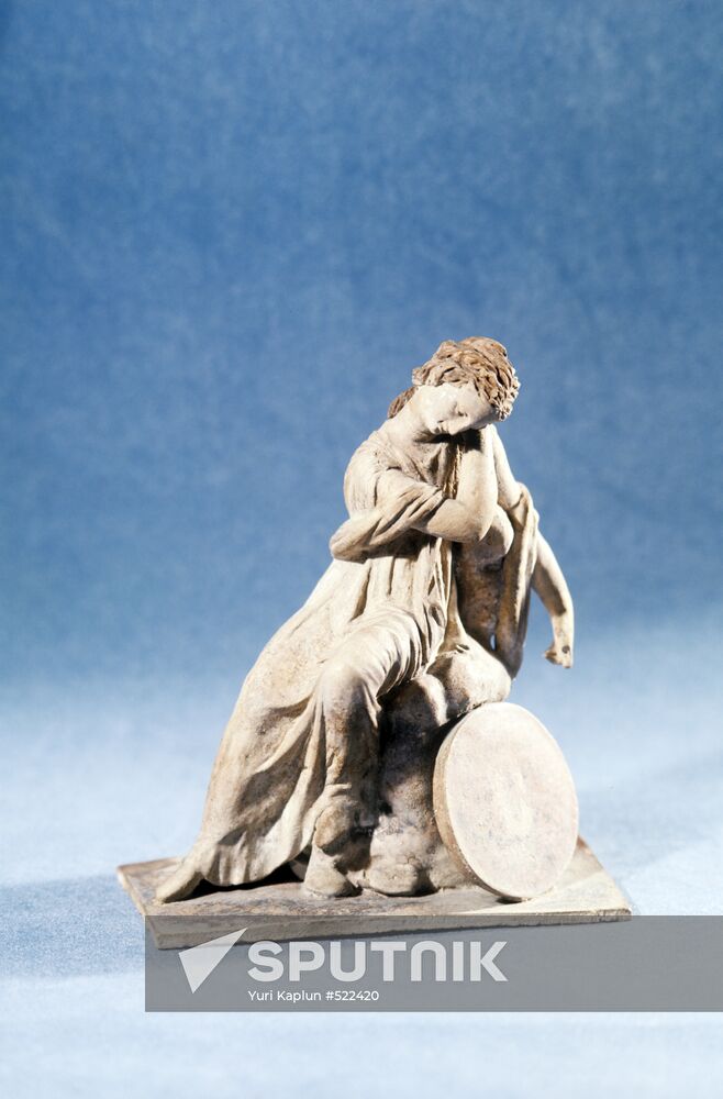 Tanagra dancer