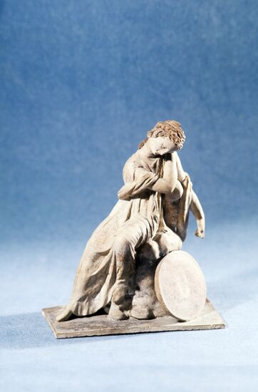 Tanagra dancer