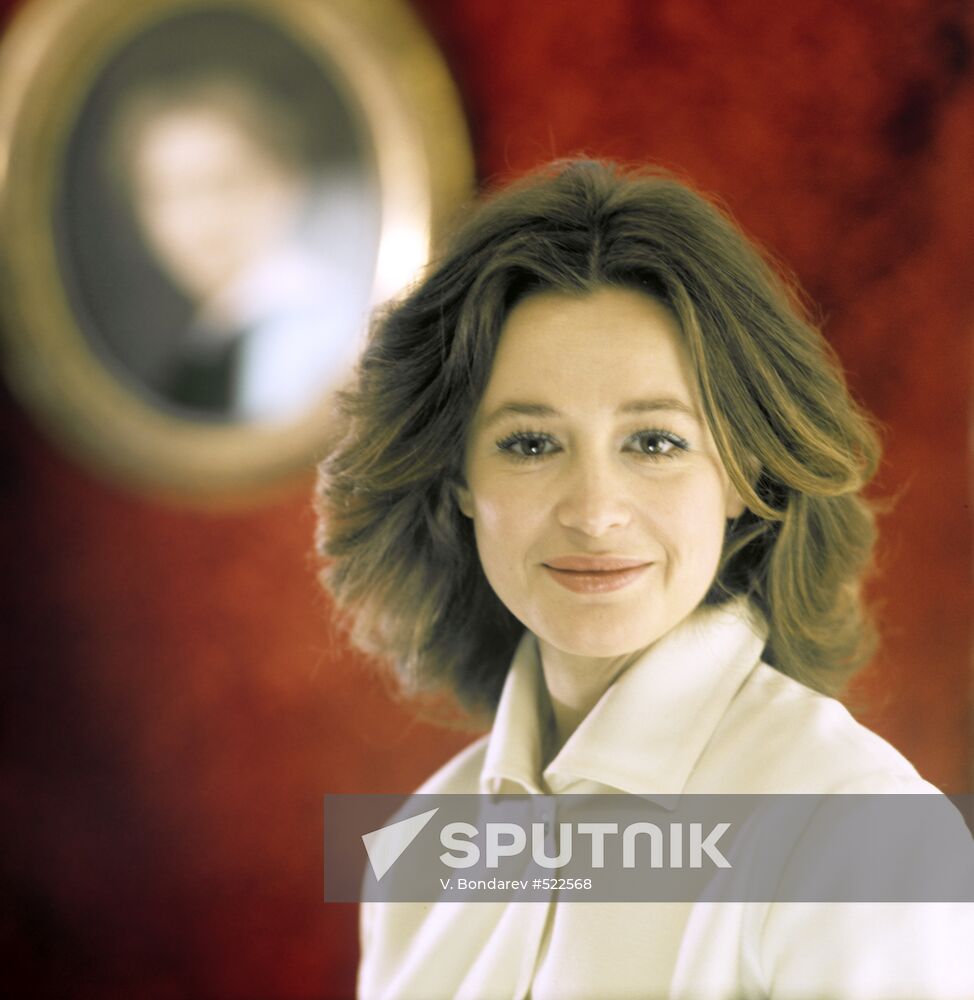 Marina Neyolova