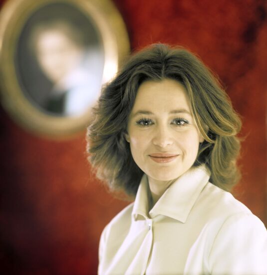 Marina Neyolova