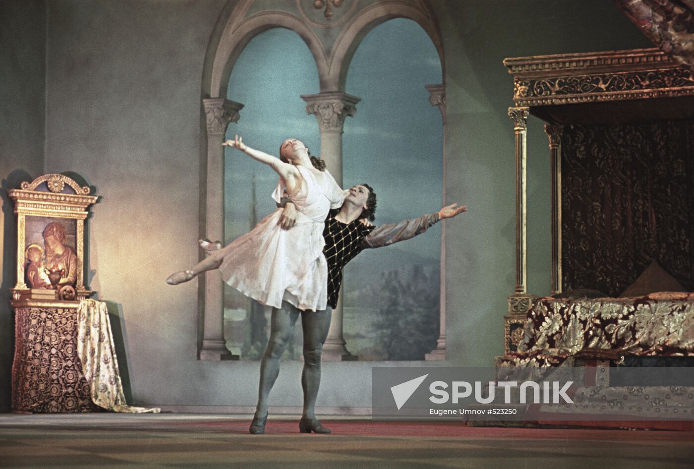 Ballet dancers Galina Ulanova and Mikhail Gabovich