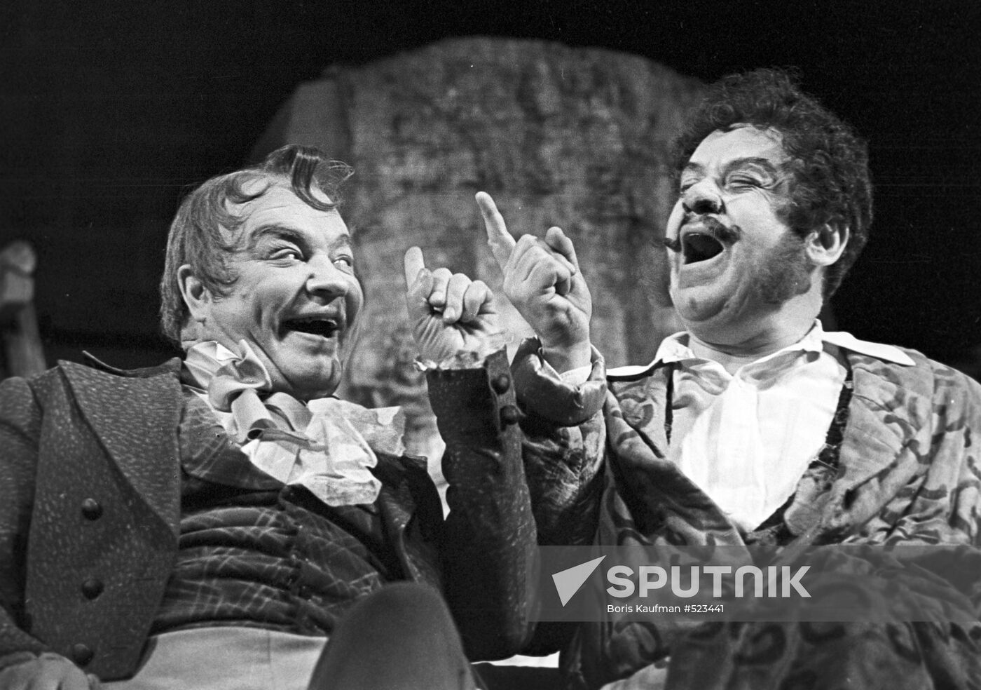 Vladimir Belokurov and Boris Livanov in play Dead Souls