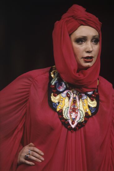 Samuil Aleshin's Her Excellency at Satire Theater