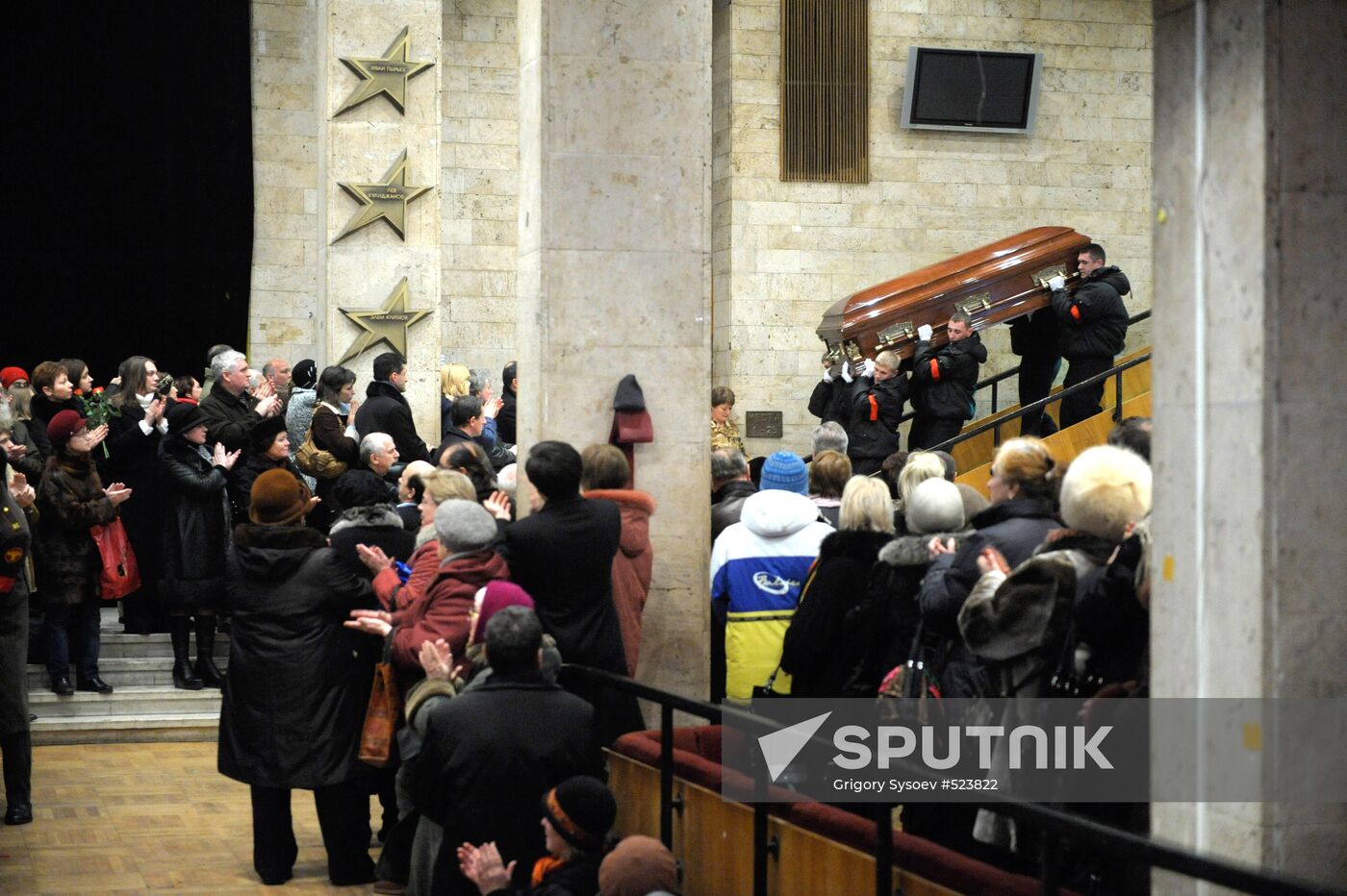 Paying last respects to actor Vyacheslav Tikhonov