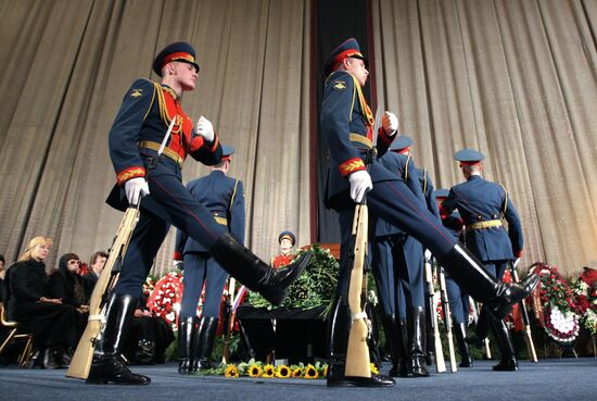 Paying last respects to actor Vyacheslav Tikhonov