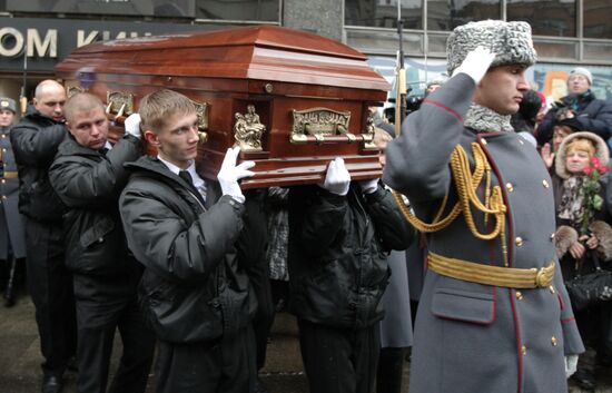 Paying last respects to actor Vyacheslav Tikhonov