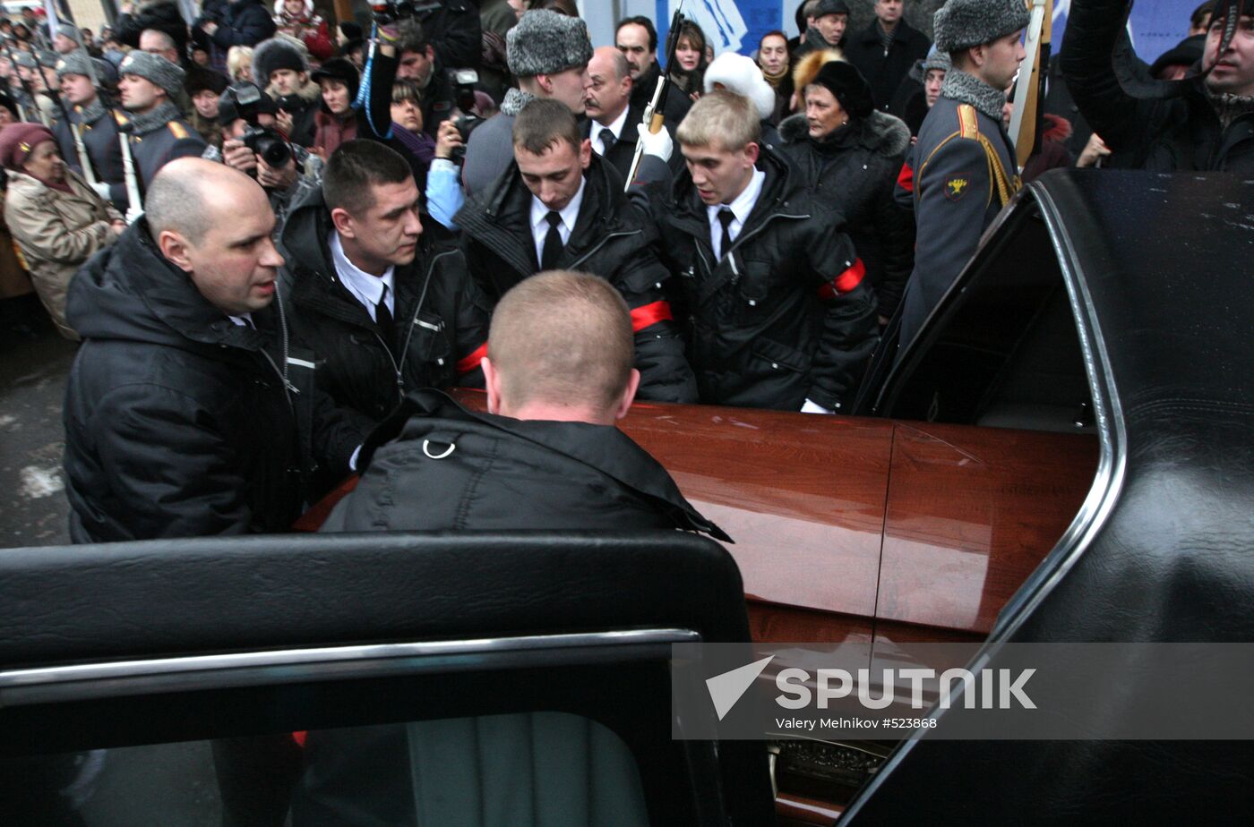 Paying last respects to actor Vyacheslav Tikhonov