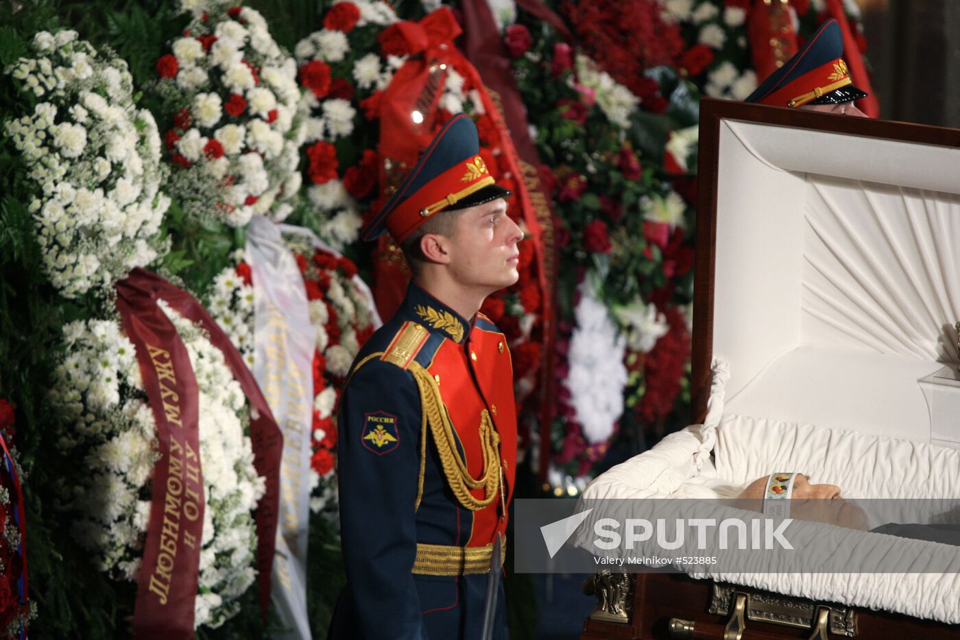 Paying last respects to actor Vyacheslav Tikhonov