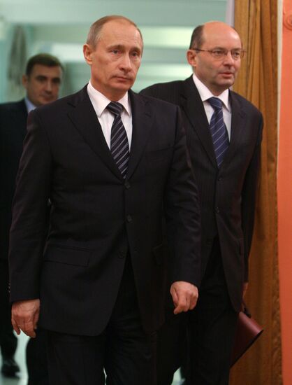 Vladimir Putin visits Nizhny Tagil