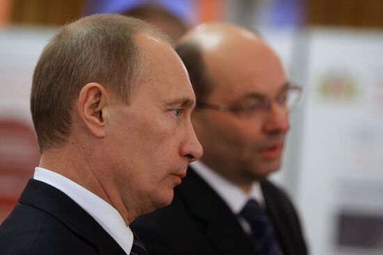 Vladimir Putin visits Nizhny Tagil