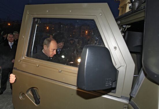 Putin inspected special purpose vehicle Tigr (Tiger).
