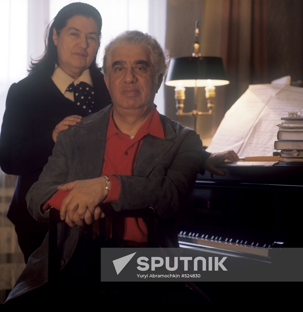 Aram Khachaturyan, Nina Makarova
