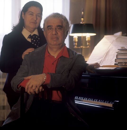 Aram Khachaturyan, Nina Makarova