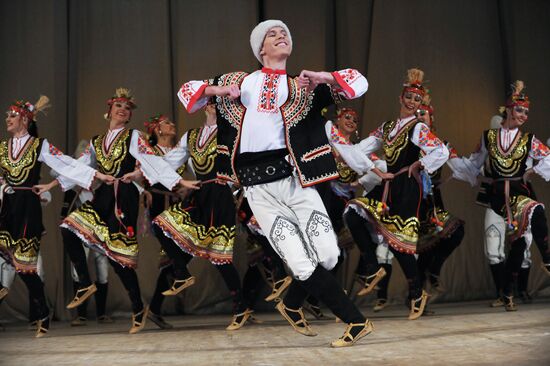 Bulgarian dance